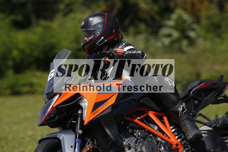 /Archiv-2024/29 12.06.2024 MOTO.CH Track Day ADR/Gruppe blau/46